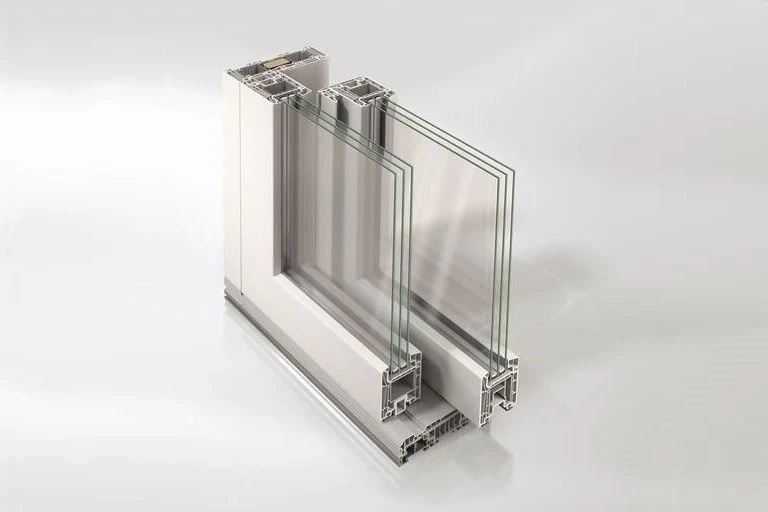 Przekrój profilu systemu przesuwnego PVC z potrójną szybą
